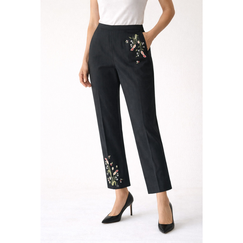 SilkLand Black Embroidered Floral Lined Linen Blend Size Petite 10 Ankle Pants
